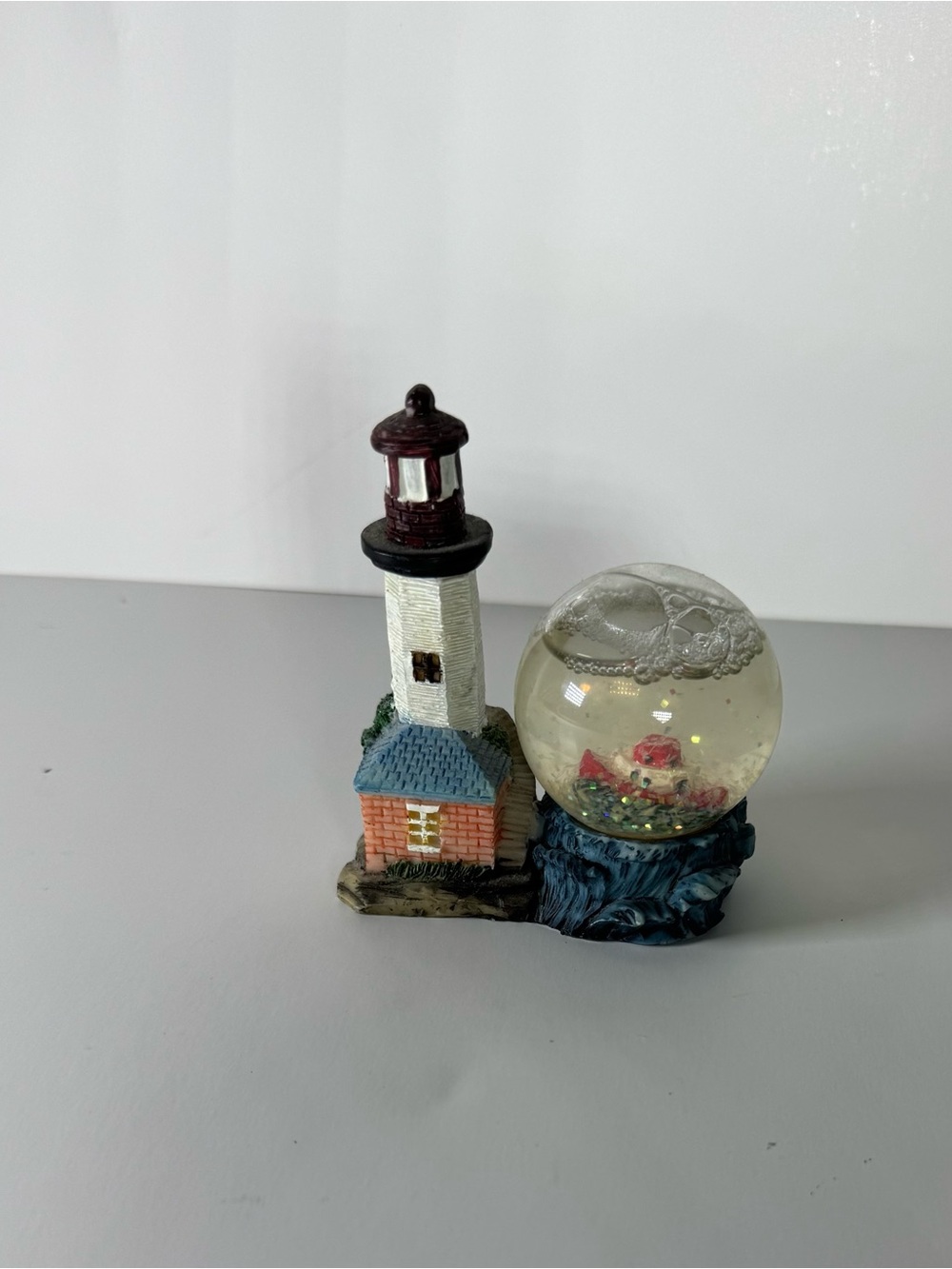 Vintage Lighthouse Snow Globe-Mini Snow Globe White Beacon House Sunken Ship3.5"